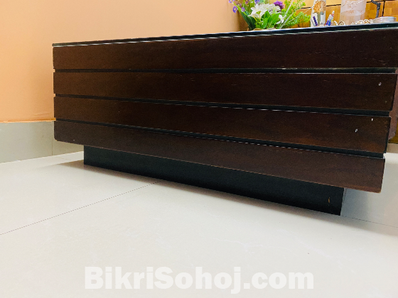 Drawing room table